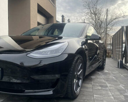 Черный Тесла Модель 3, объемом двигателя 0 л и пробегом 49 тыс. км за 24000 $, фото 1 на Automoto.ua