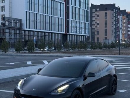 Черный Тесла Модель 3, объемом двигателя 0 л и пробегом 176 тыс. км за 17900 $, фото 1 на Automoto.ua