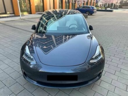 Тесла Модель 3 2022 в Киеве на Automoto.ua Черный Тесла Модель 3, объемом двигателя 0 л и пробегом 69 тыс. км за 12900 $, фото 1 на Automoto.ua