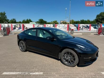 Чорний Тесла Модель 3, об'ємом двигуна 0 л та пробігом 86 тис. км за 23500 $, фото 1 на Automoto.ua