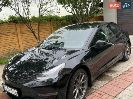 Черный Тесла Модель 3, объемом двигателя 0 л и пробегом 69 тыс. км за 21900 $, фото 1 на Automoto.ua