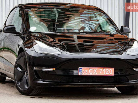 Черный Тесла Модель 3, объемом двигателя 0 л и пробегом 27 тыс. км за 17000 $, фото 1 на Automoto.ua