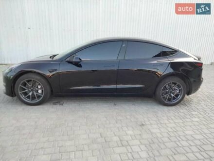 Тесла Модель 3 2023 у Києві на Automoto.ua Чорний Тесла Модель 3, об'ємом двигуна 0 л та пробігом 21 тис. км за 21500 $, фото 1 на Automoto.ua