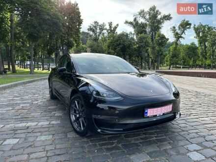 Тесла Модель 3 2023 в Киеве на Automoto.ua Черный Тесла Модель 3, объемом двигателя 0 л и пробегом 2 тыс. км за 23500 $, фото 1 на Automoto.ua
