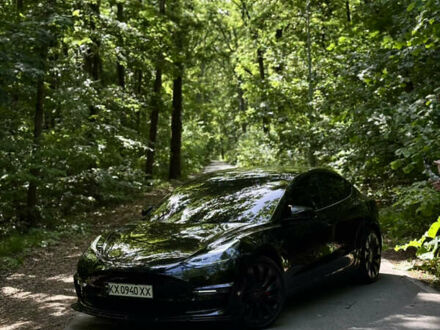 Тесла Модель 3 2023 в Харькове на Automoto.ua Черный Тесла Модель 3, объемом двигателя 0 л и пробегом 17 тыс. км за 30000 $, фото 1 на Automoto.ua