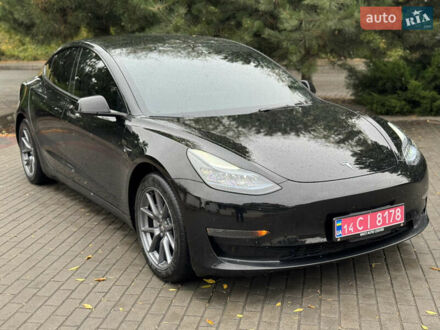 Тесла Модель 3 2023 у Каменке на Automoto.ua Чорний Тесла Модель 3, об'ємом двигуна 0 л та пробігом 38 тис. км за 21000 $, фото 1 на Automoto.ua
