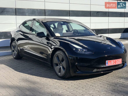 Тесла Модель 3 2023 у Рівному на Automoto.ua Чорний Тесла Модель 3, об'ємом двигуна 0 л та пробігом 26 тис. км за 26999 $, фото 1 на Automoto.ua