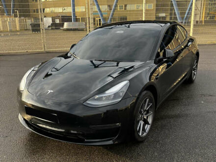 Черный Тесла Модель 3, объемом двигателя 0 л и пробегом 61 тыс. км за 23000 $, фото 1 на Automoto.ua