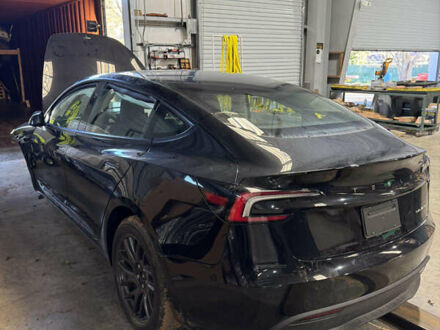 Тесла Модель 3 2024 у Києві на Automoto.ua Чорний Тесла Модель 3, об'ємом двигуна 0 л та пробігом 1 тис. км за 20000 $, фото 1 на Automoto.ua