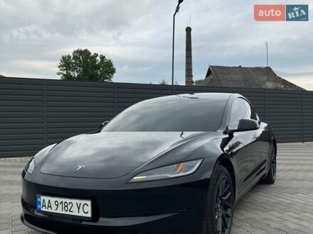 Черный Тесла Модель 3, объемом двигателя 0 л и пробегом 11 тыс. км за 28700 $, фото 1 на Automoto.ua