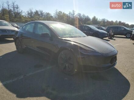 Тесла Модель 3 2024 у Луцьку на Automoto.ua Чорний Тесла Модель 3, об'ємом двигуна 0 л та пробігом 19 тис. км за 15000 $, фото 1 на Automoto.ua