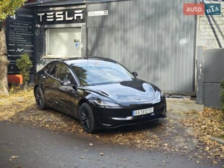 Тесла Модель 3 2024 в Киеве на Automoto.ua Черный Тесла Модель 3, объемом двигателя 0 л и пробегом 14 тыс. км за 35000 $, фото 1 на Automoto.ua