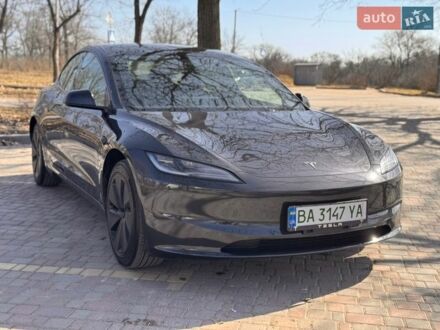 Черный Тесла Модель 3, объемом двигателя 0 л и пробегом 11 тыс. км за 25999 $, фото 1 на Automoto.ua