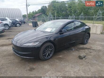 Чорний Тесла Модель 3, об'ємом двигуна 0 л та пробігом 1 тис. км за 9900 $, фото 1 на Automoto.ua