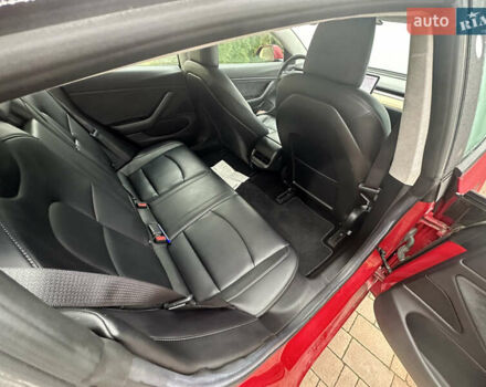 Червоний Тесла Модель 3, об'ємом двигуна 0 л та пробігом 92 тис. км за 15200 $, фото 22 на Automoto.ua