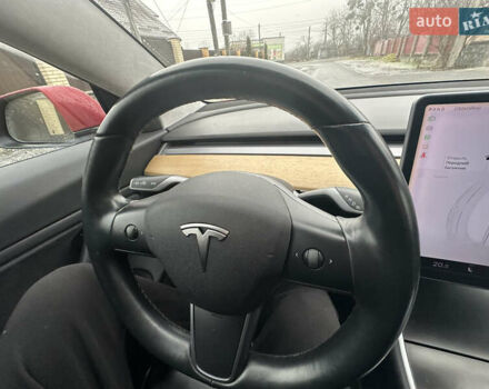 Червоний Тесла Модель 3, об'ємом двигуна 0 л та пробігом 92 тис. км за 15200 $, фото 12 на Automoto.ua