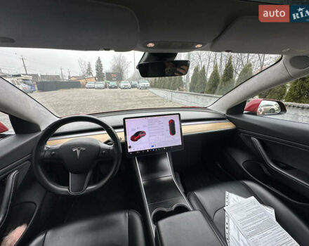 Червоний Тесла Модель 3, об'ємом двигуна 0 л та пробігом 92 тис. км за 15200 $, фото 6 на Automoto.ua