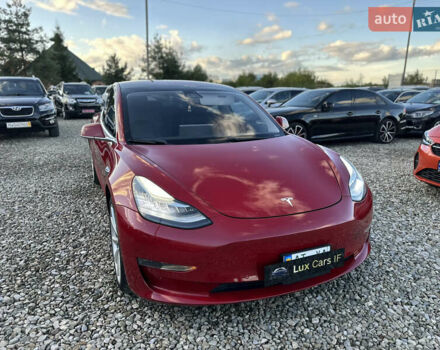 Красный Тесла Модель 3, объемом двигателя 0 л и пробегом 121 тыс. км за 16999 $, фото 3 на Automoto.ua