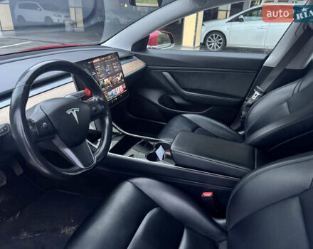Красный Тесла Модель 3, объемом двигателя 0 л и пробегом 178 тыс. км за 16499 $, фото 8 на Automoto.ua