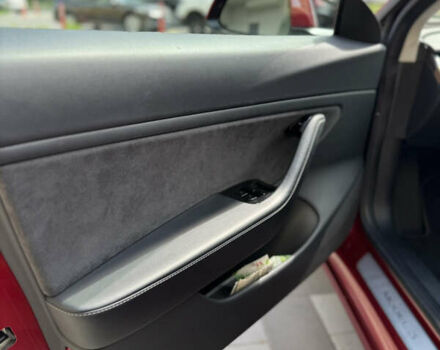 Красный Тесла Модель 3, объемом двигателя 0 л и пробегом 108 тыс. км за 15600 $, фото 24 на Automoto.ua