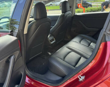 Красный Тесла Модель 3, объемом двигателя 0 л и пробегом 108 тыс. км за 15600 $, фото 22 на Automoto.ua