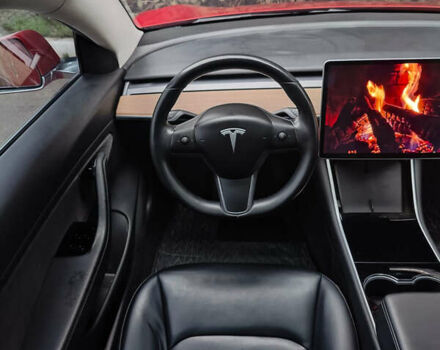 Червоний Тесла Модель 3, об'ємом двигуна 0 л та пробігом 123 тис. км за 16700 $, фото 37 на Automoto.ua