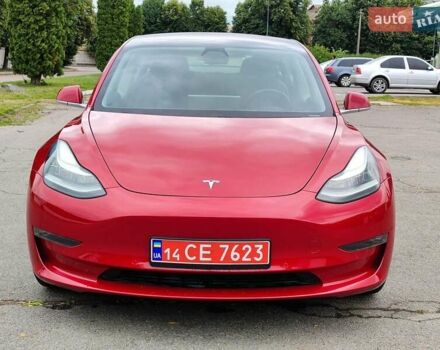 Тесла Модель 3 2018 в Белой Церкве на Automoto.ua Красный Тесла Модель 3, объемом двигателя 0 л и пробегом 204 тыс. км за 16700 $, фото 2 на Automoto.ua