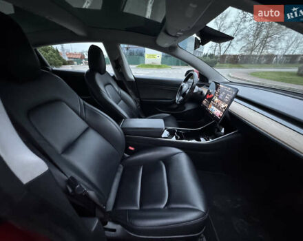 Красный Тесла Модель 3, объемом двигателя 0 л и пробегом 178 тыс. км за 16499 $, фото 12 на Automoto.ua