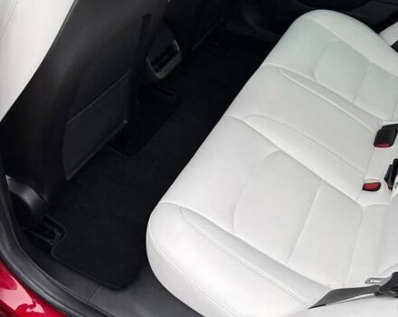 Красный Тесла Модель 3, объемом двигателя 0 л и пробегом 112 тыс. км за 16500 $, фото 68 на Automoto.ua