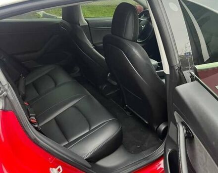 Красный Тесла Модель 3, объемом двигателя 0 л и пробегом 91 тыс. км за 18500 $, фото 10 на Automoto.ua