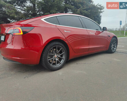 Червоний Тесла Модель 3, об'ємом двигуна 0 л та пробігом 123 тис. км за 16700 $, фото 36 на Automoto.ua