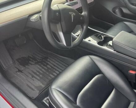 Красный Тесла Модель 3, объемом двигателя 0 л и пробегом 88 тыс. км за 30000 $, фото 6 на Automoto.ua