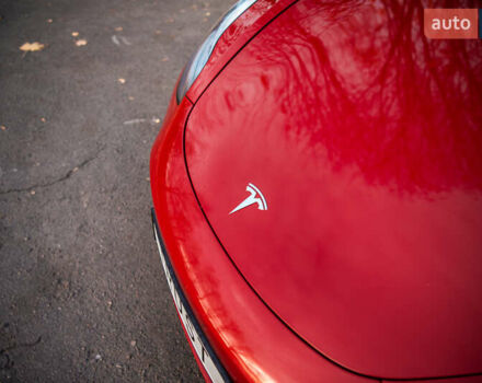 Червоний Тесла Модель 3, об'ємом двигуна 0 л та пробігом 171 тис. км за 18000 $, фото 5 на Automoto.ua