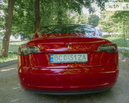 Красный Тесла Модель 3, объемом двигателя 0 л и пробегом 82 тыс. км за 29000 $, фото 50 на Automoto.ua