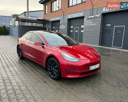 Красный Тесла Модель 3, объемом двигателя 0 л и пробегом 132 тыс. км за 16500 $, фото 1 на Automoto.ua
