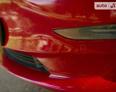 Красный Тесла Модель 3, объемом двигателя 0 л и пробегом 82 тыс. км за 29000 $, фото 35 на Automoto.ua