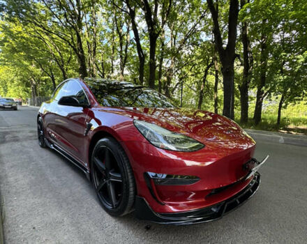 Тесла Модель 3 2018 в Киеве на Automoto.ua Красный Тесла Модель 3, объемом двигателя 0 л и пробегом 79 тыс. км за 22000 $, фото 10 на Automoto.ua