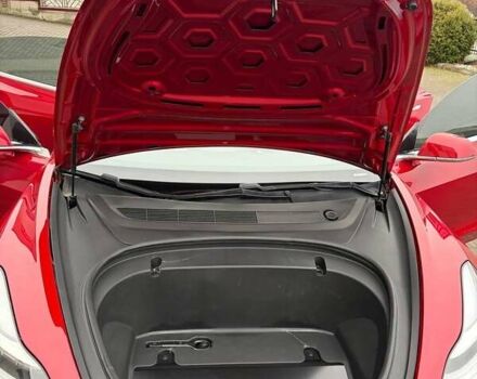 Красный Тесла Модель 3, объемом двигателя 0 л и пробегом 112 тыс. км за 16500 $, фото 86 на Automoto.ua