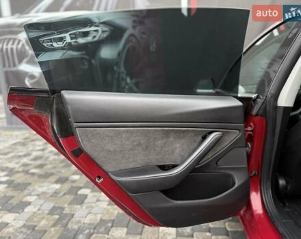 Червоний Тесла Модель 3, об'ємом двигуна 0 л та пробігом 164 тис. км за 14300 $, фото 39 на Automoto.ua