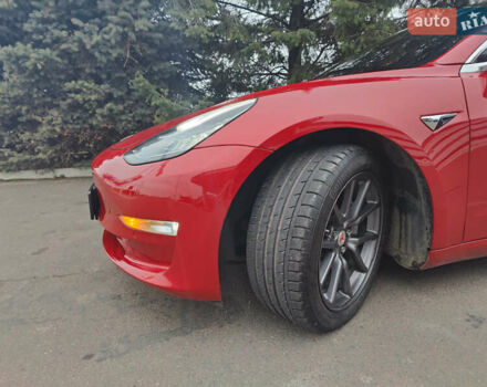 Червоний Тесла Модель 3, об'ємом двигуна 0 л та пробігом 123 тис. км за 16700 $, фото 15 на Automoto.ua