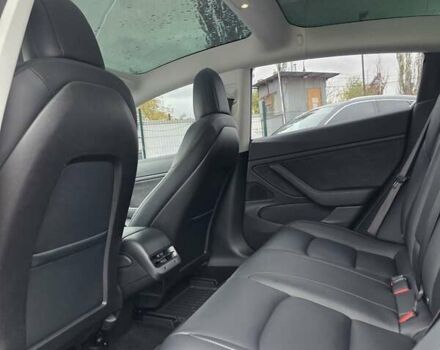 Красный Тесла Модель 3, объемом двигателя 0 л и пробегом 69 тыс. км за 18300 $, фото 8 на Automoto.ua