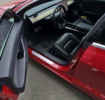 Красный Тесла Модель 3, объемом двигателя 0 л и пробегом 148 тыс. км за 17200 $, фото 7 на Automoto.ua