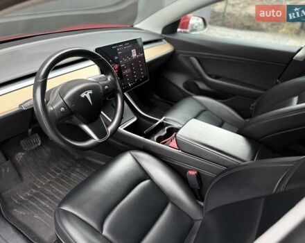 Червоний Тесла Модель 3, об'ємом двигуна 0 л та пробігом 164 тис. км за 14300 $, фото 19 на Automoto.ua