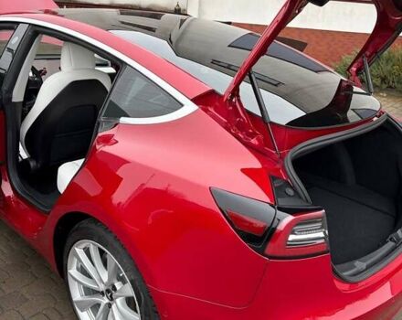 Красный Тесла Модель 3, объемом двигателя 0 л и пробегом 112 тыс. км за 16500 $, фото 84 на Automoto.ua