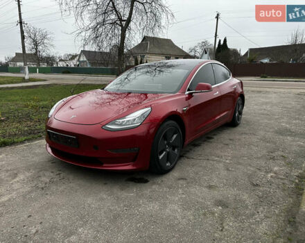 Красный Тесла Модель 3, объемом двигателя 0 л и пробегом 255 тыс. км за 13700 $, фото 2 на Automoto.ua