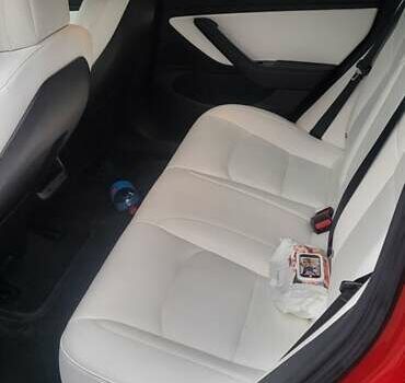 Красный Тесла Модель 3, объемом двигателя 0 л и пробегом 154 тыс. км за 18300 $, фото 4 на Automoto.ua