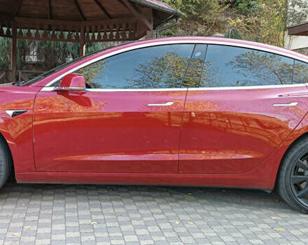 Красный Тесла Модель 3, объемом двигателя 0 л и пробегом 129 тыс. км за 20999 $, фото 61 на Automoto.ua