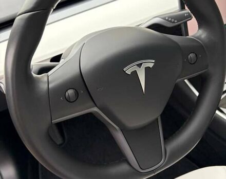 Красный Тесла Модель 3, объемом двигателя 0 л и пробегом 112 тыс. км за 16500 $, фото 71 на Automoto.ua