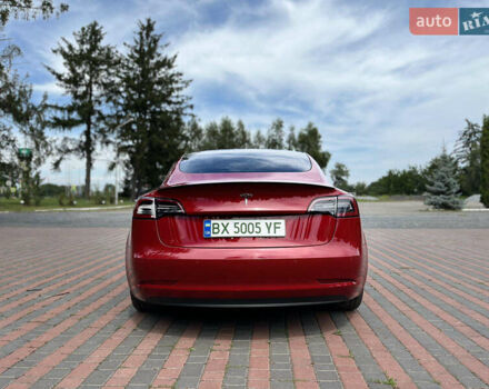 Тесла Модель 3 2018 у Чернівцях на Automoto.ua Червоний Тесла Модель 3, об'ємом двигуна 0 л та пробігом 235 тис. км за 16200 $, фото 15 на Automoto.ua