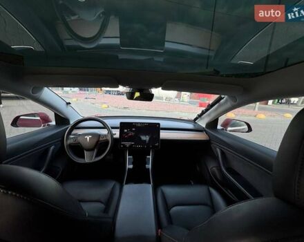 Красный Тесла Модель 3, объемом двигателя 0 л и пробегом 68 тыс. км за 17900 $, фото 18 на Automoto.ua